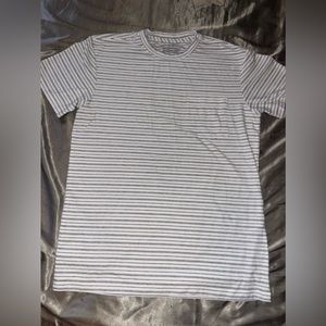 Vineyard vines shirt